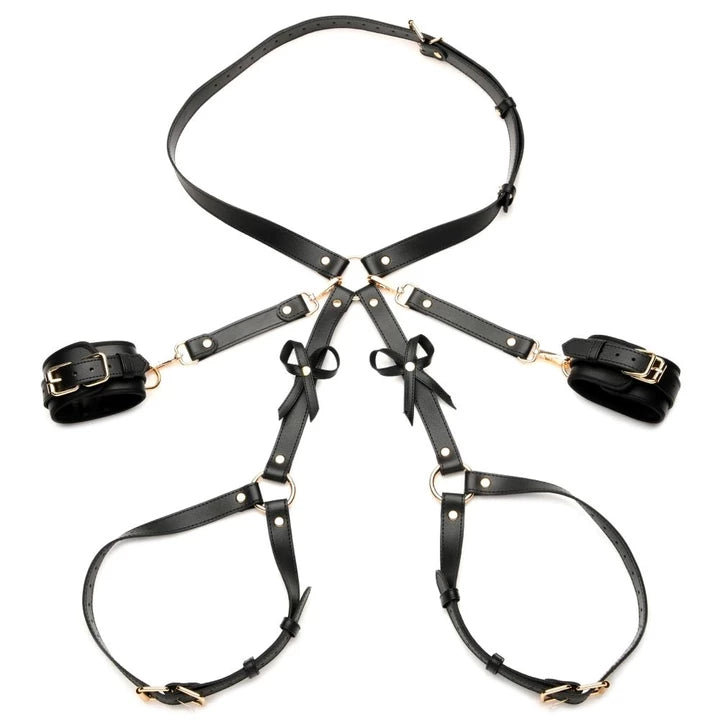 Elena's Embrace | Bondageharnas Met Strikken